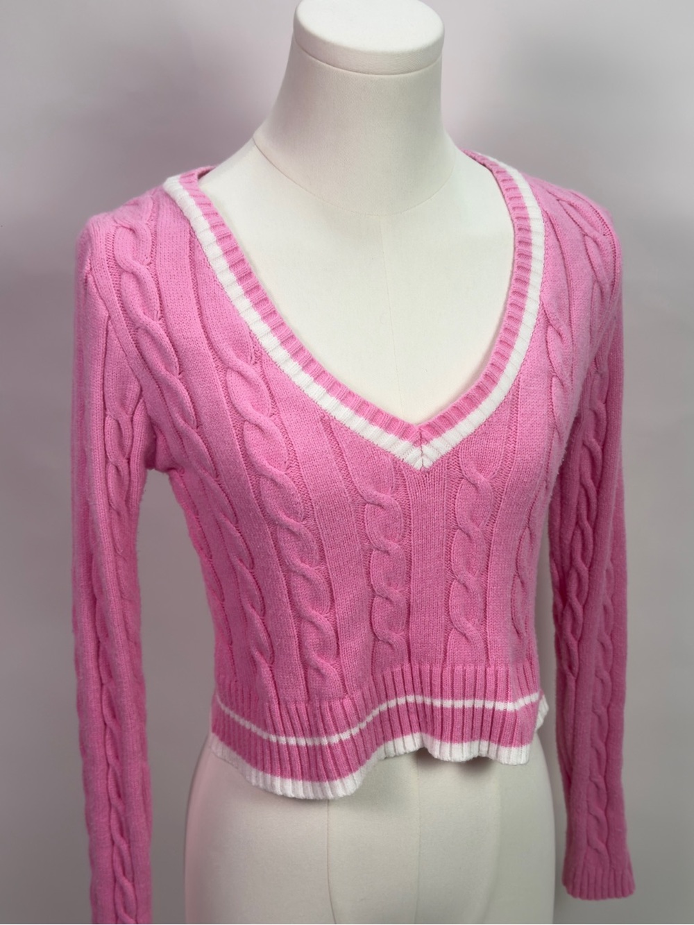 Preppy n Pink Cropped Cable Knit Sweater | White trim sz Small | Cute crop top